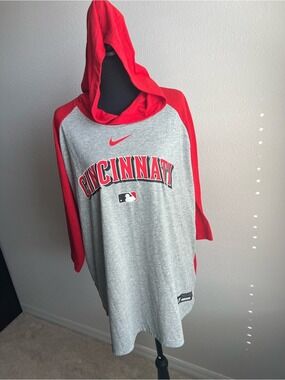Nike Gray & Red Cincinnati Raglan Hooded Baseball Tee